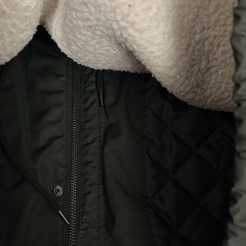 LEVIS Olive Green Sherpa Lined Women's Parka Coat Size Medium - Picture 11 of 16
